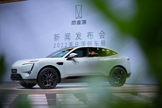 新能源SUV6月銷量公布，特斯拉勇奪冠，比亞迪“殺瘋了”完全徹底用英語怎么說