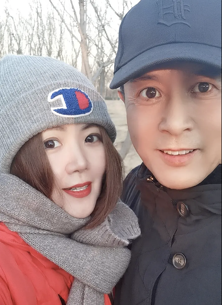 58岁安亚平喉癌去世,妻子晒合影痛悼:我的爱人,我们还要在天堂相见