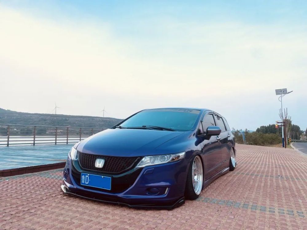 玩姿态的mpv姿态太漂亮了本田奥德赛rb3改装案例