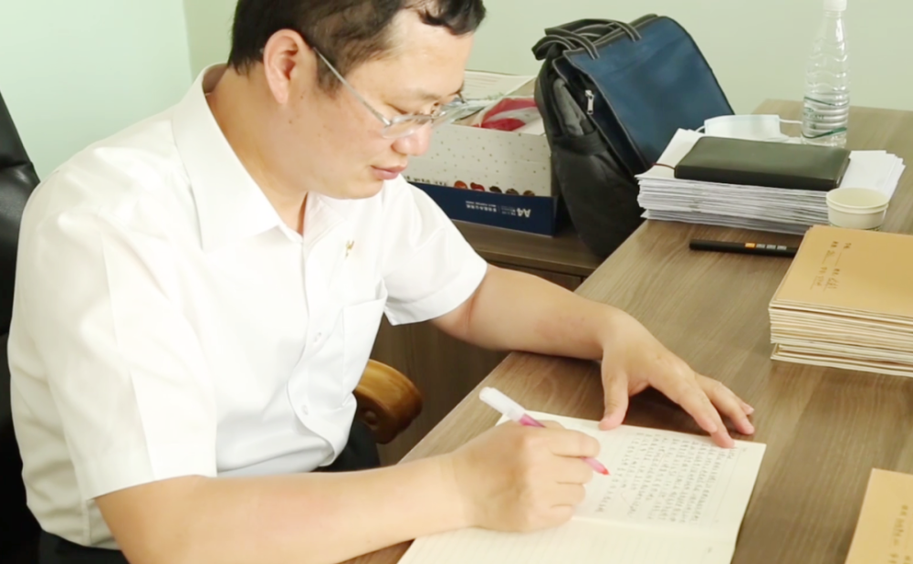 王洪瑞:只要祖国需要 留在新疆又何妨?