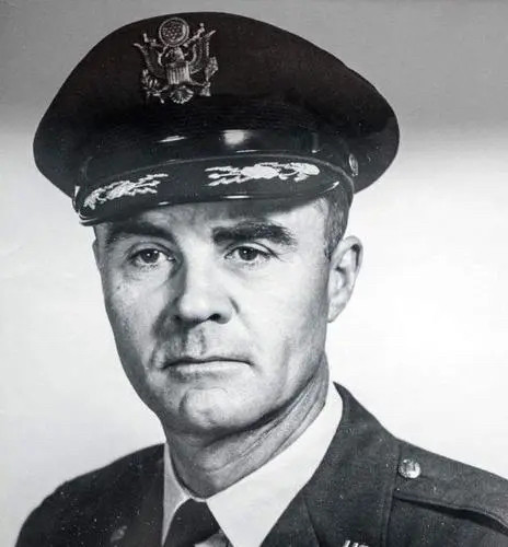 保罗蒂贝茨—我不会内疚对广岛投下原子弹 因为你没有向中国人道歉