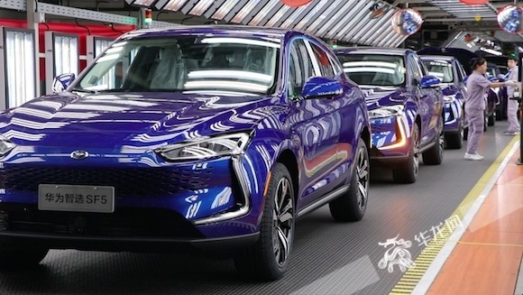 到2025年，重庆智能新能源汽车年产量将超过100万台