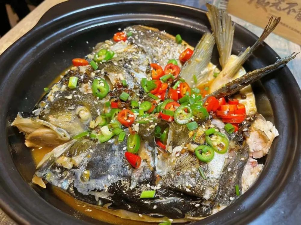 香辣紫苏鱼头糖醋里脊土豆碎碎念外婆炒的菜葱烧豆腐紫苏辣卤蛙干锅