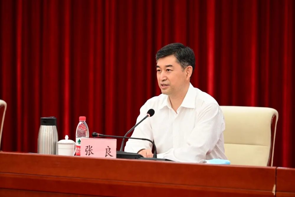 北京市总工会女职工委员会七届五次会议召开