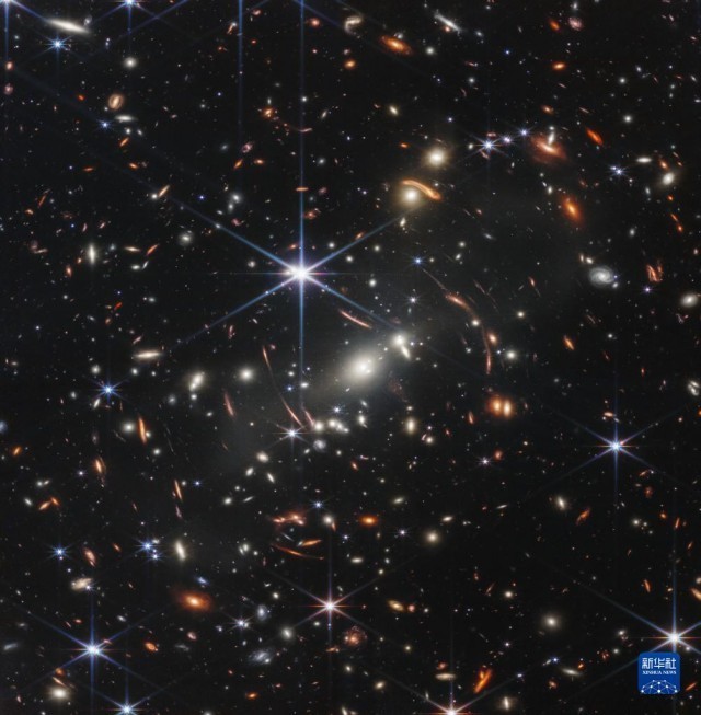 美国公布韦布空间望远镜宇宙图像展示遥远星系团米兔32023已更新(腾讯/新华网)米兔3