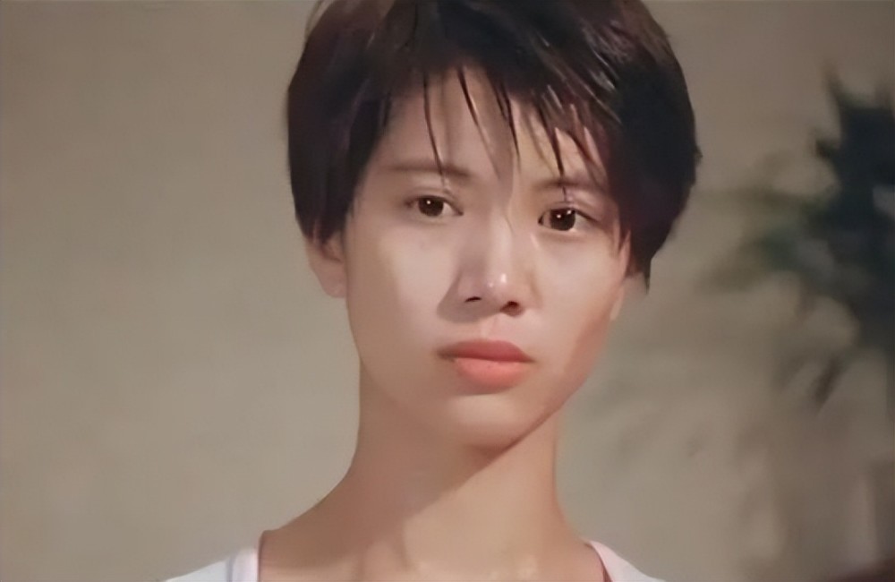 香港tvb的8位"短发女神",个个精致英气,这才是又美又飒_腾讯新闻