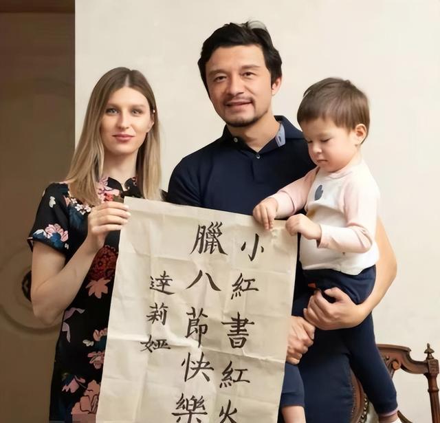 47岁谢晖晒混血儿子近照!