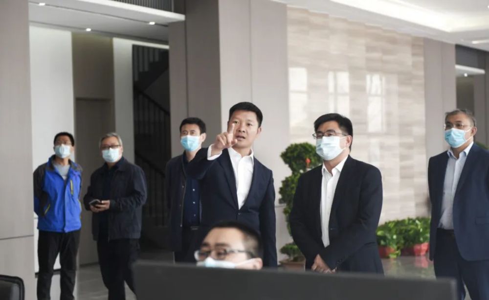 万万没想到（中流击水百度百科）中流击水石头是哪个，(图4)