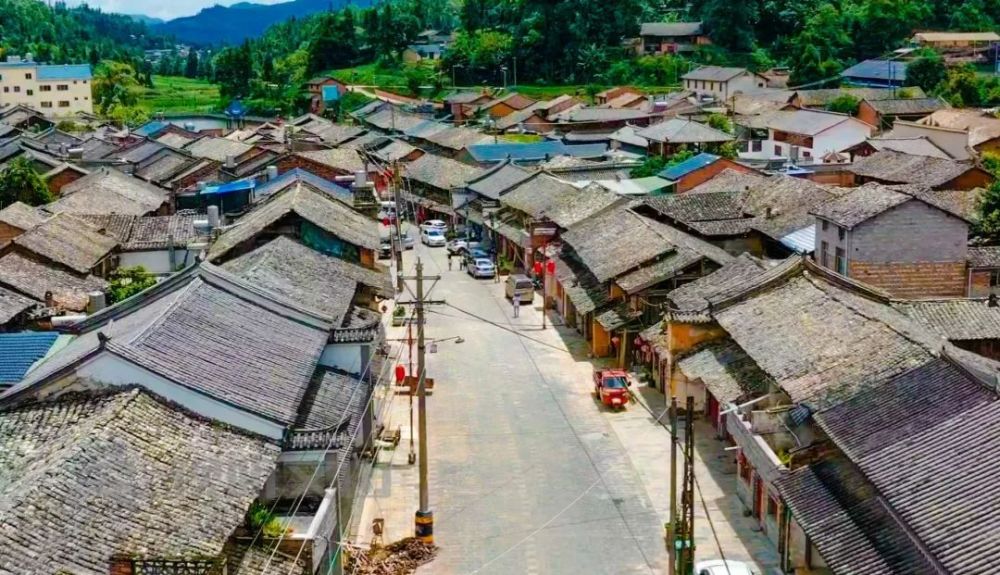 温馨提示因文山市2021年乡镇通三级公路改造工程(文山至平坝)项目推进