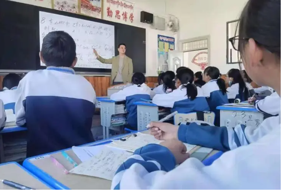 北京：中小学校党组织领导的校长负责制改革启动！