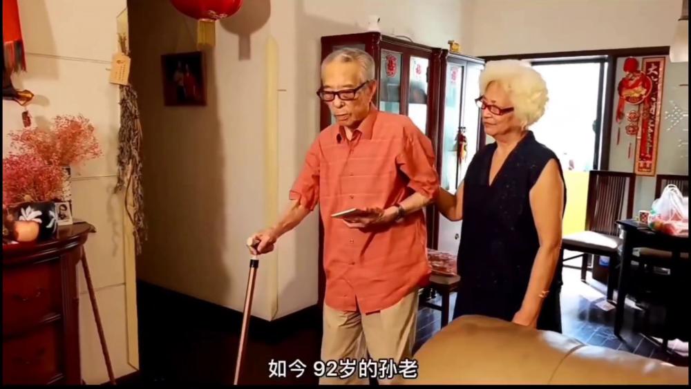 一级演员孙滨去世享年93岁，演过上百个角色、因意外耳朵被震聋