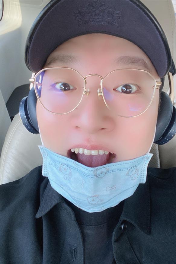 德云社烧饼,曹鹤阳先后发文,引发粉丝热议,这俩要一起录节目了