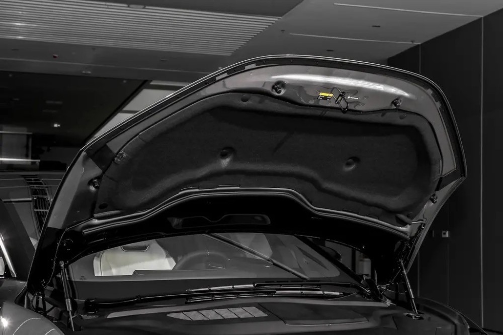 車長5米2，標配空氣懸掛，57萬元起售，帶你看高合HiPhiX廣東珠三角樞紐機場最新消息