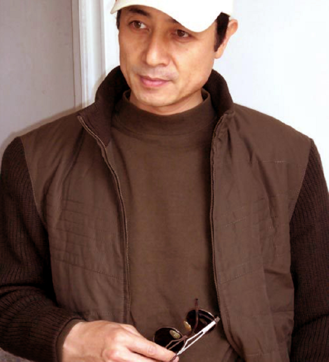 《红楼梦》开播后,引发万人空巷,参演的演员集体爆红,包括吴晓东和