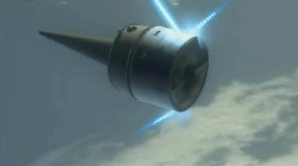 东风-41服役多年后，美军新一代洲际导弹首次试射，升空11秒爆炸健美选手训练