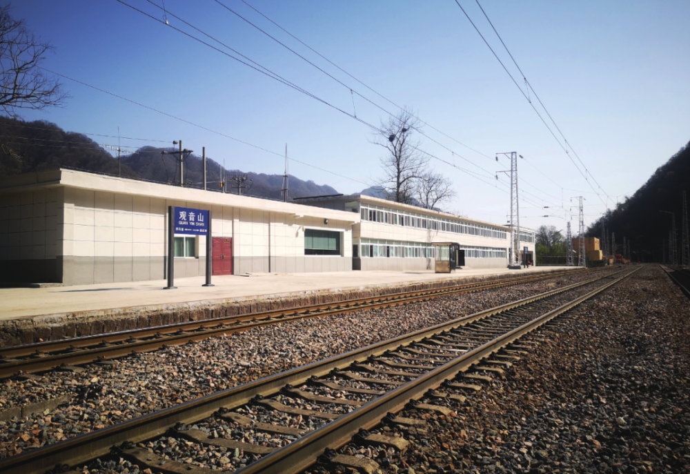 原郑州铁路局宝鸡车务段观音山站助理值班员韩世林隐在岁月背后的英雄