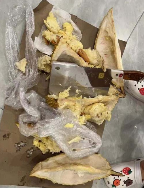 顾客称在吾悦广场永辉超市店买到变质榴莲店家榴莲没问题已退款