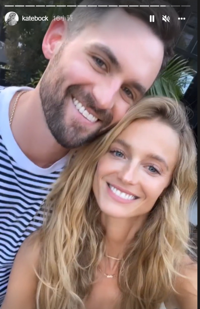 乐福夫妇再秀恩爱 妻子蜂腰大长腿吸睛