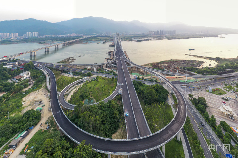 组图福州闽侯二桥为滨江新城添靓丽风景