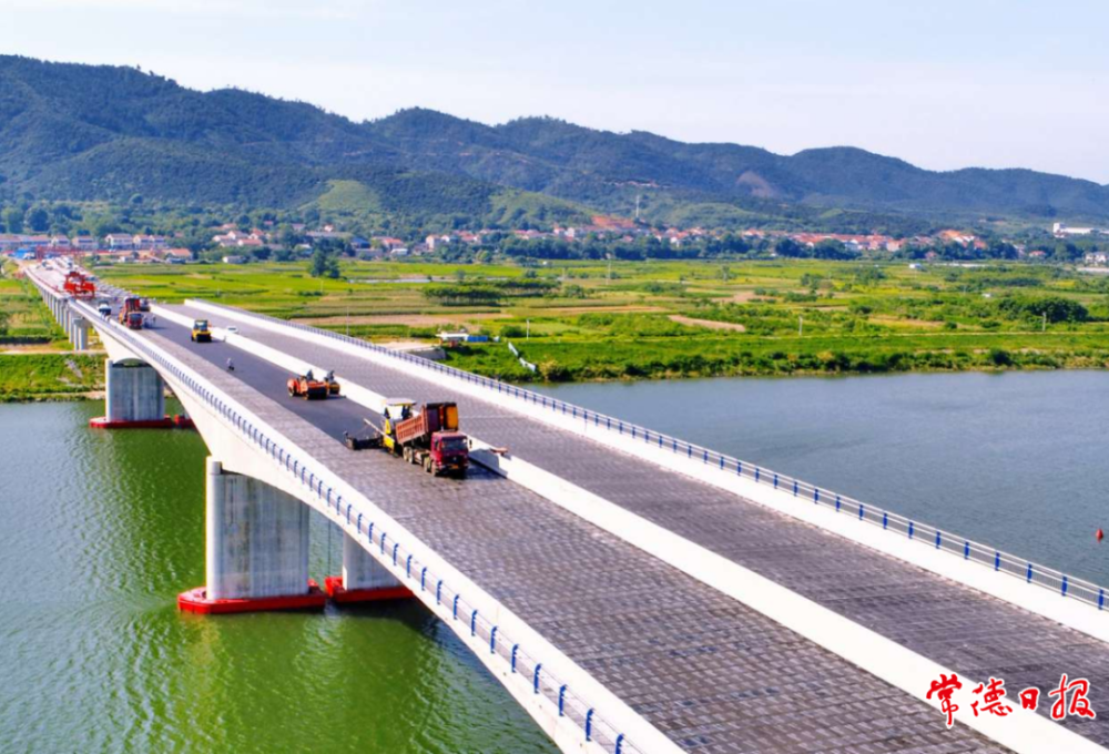 工程是沅澧快速干线1号大道澧县张公庙至临澧太平公路的控制性工程