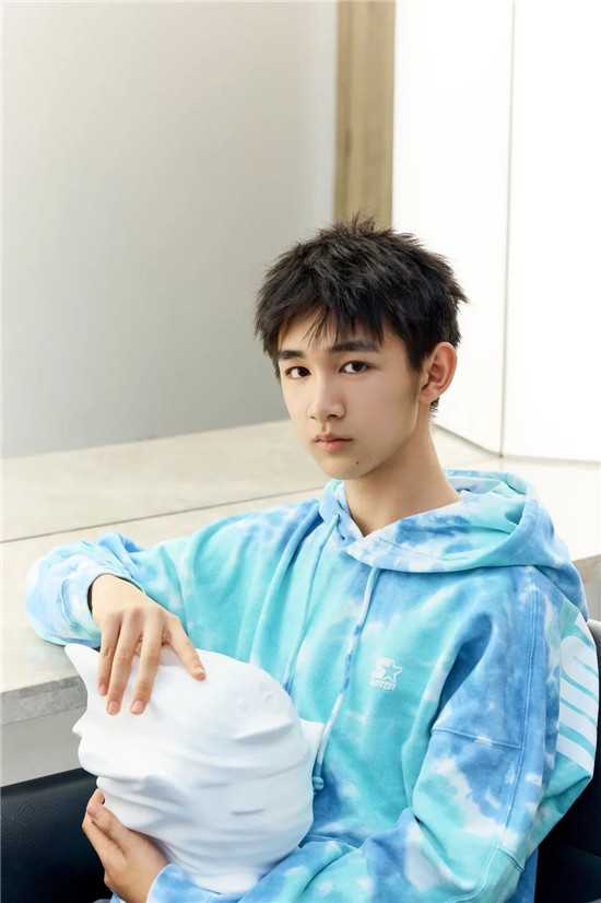 专访荣梓杉16岁的他是黄渤眼中的老戏骨