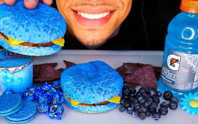 各种颜色的食物你都吃过,唯独缺少蓝色,为何蓝色食物会让人没食欲呢?