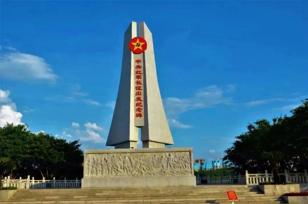 紅軍長征出發地紀念園01江西贛州東部,于都河水悠悠流淌,滋養著這座叫