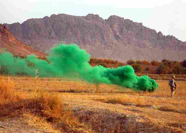 战斗时候的保命技能浅谈装甲武器的烟雾弹