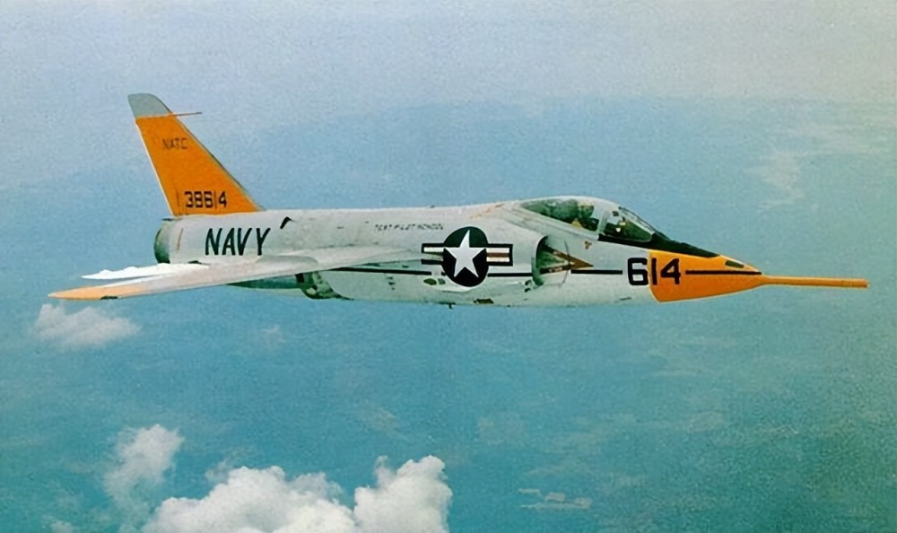 全球最快战斗机之一f11最大航程6760米为何服役4年被替换