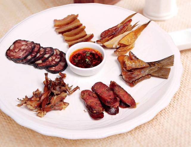 湖南湘菜腊味合蒸新版特色手艺私房菜做法