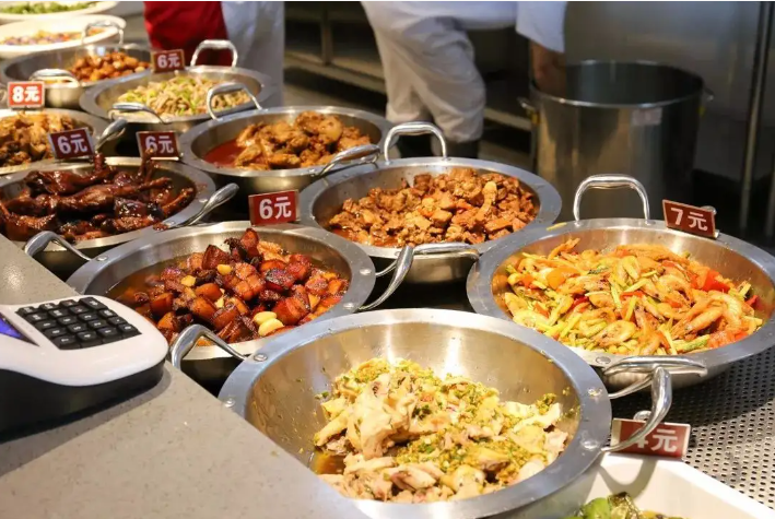 苏州大学苏州大学的食堂围绕着各个校区,形成各个学子的青春记点