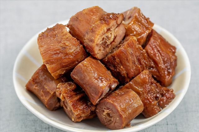 想吃卤鸭货,在家就能做,卤味老板分享配方,比外面卖的还好吃-腾讯新闻