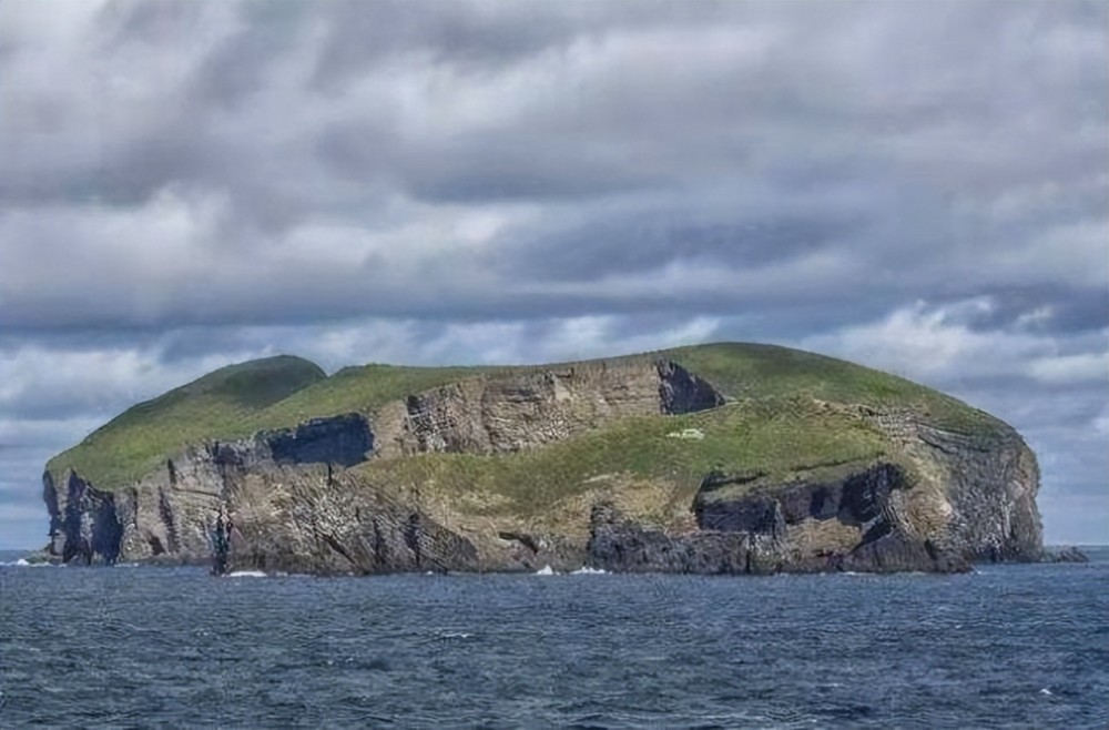 世界上最神秘的島嶼,登島者有去無回,海中荒島為何成為文明禁地_騰訊