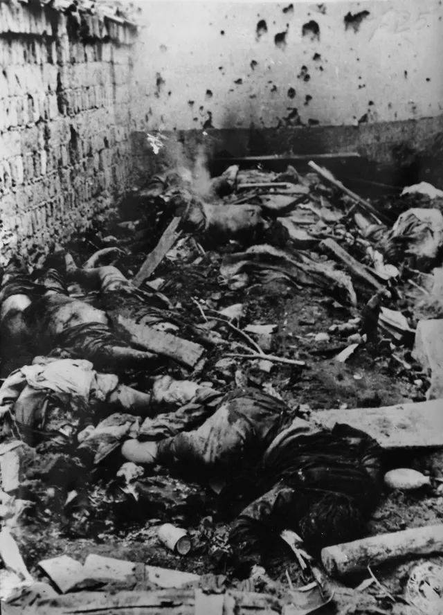 收复腾冲有多惨烈,八千远征军阵亡,多名团长战死沙场,日军最后仅存53