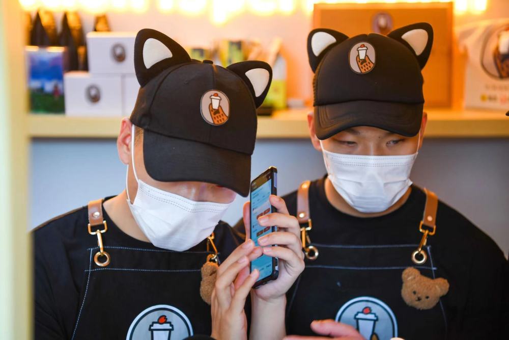 盲人兄弟持股10%,熊爪咖啡逆势开业的这家店,为盲人咖啡创业建"样板房
