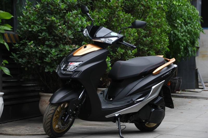 国产雅马哈劲战?售价1.08万,林海五代目125:油耗2.