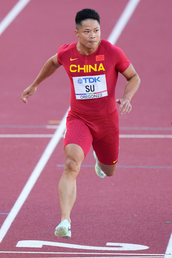 苏炳添热搜第一背后功臣竟然是易烊千玺你知道为什么吗