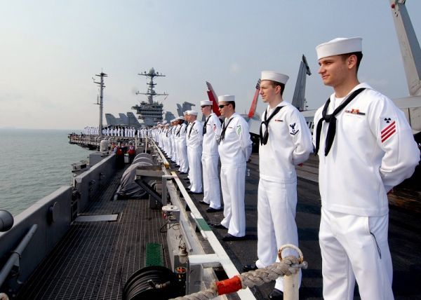 美媒：美海军要求三大司令部解决严重欠薪问题