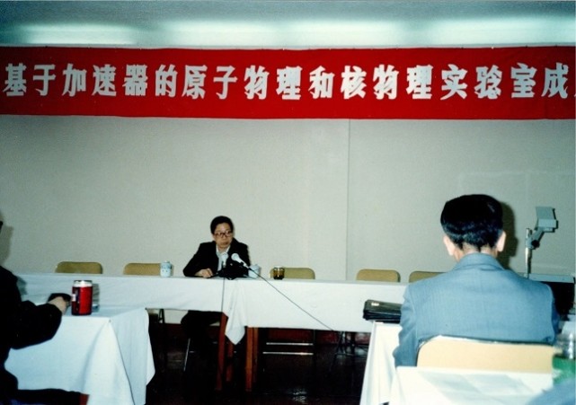 逝者｜杨福家：担任复旦校长后提出“给青年人以机会”，也是第一个到英国大学当校长的中国人_腾讯新闻