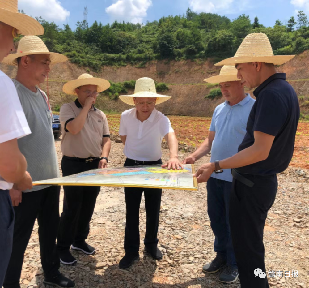 7月12日,杨有谷上午调度工业倍增升级工作,前往产城新区现场调研国家