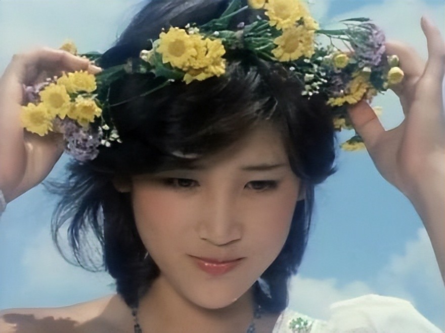 现在想想笑死了,当年阿尔塔夏公主是大家心目中的白月光,一般小姑娘们