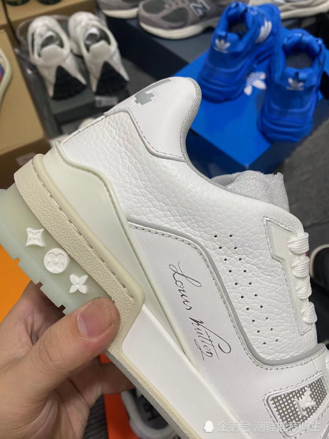 顶级lv trainer 白水泥细节鉴赏