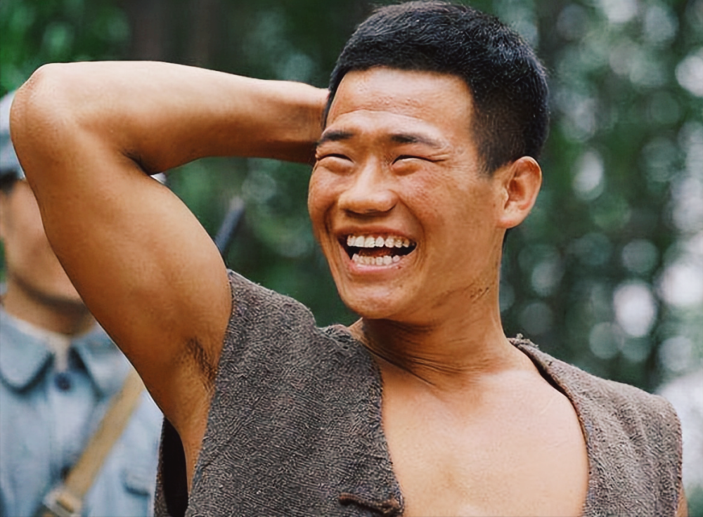 嘎子透露不做演员原因:直播带货10分钟赚20万,网友:支持!