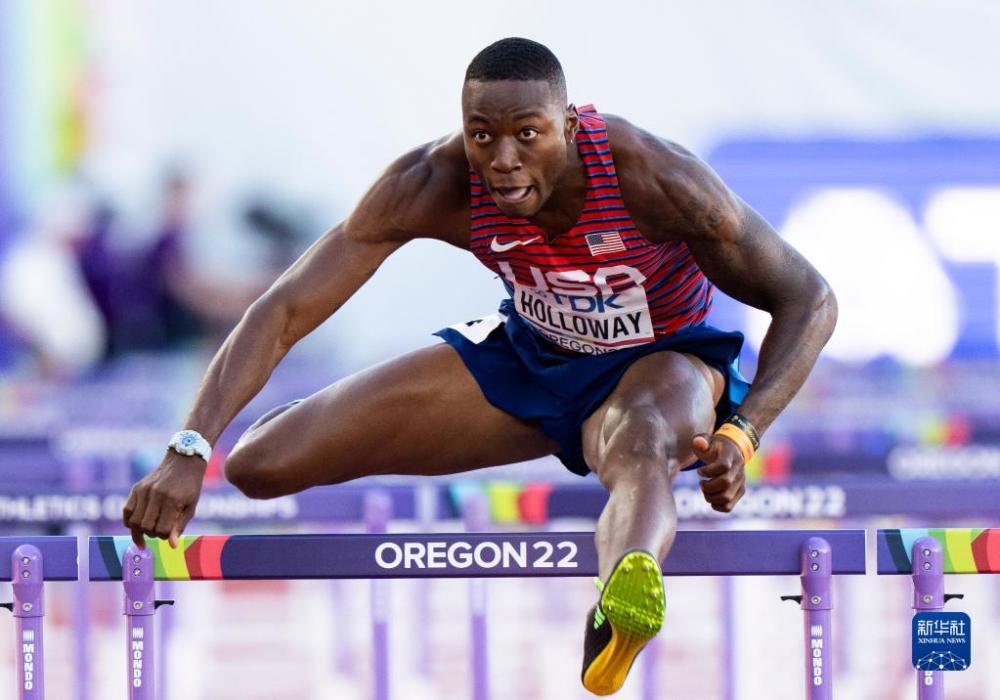 田径世锦赛男子110米栏决赛美国选手霍洛威夺得冠军