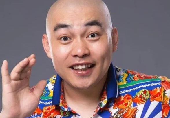 赵本山徒弟程野接白活,吹唢呐收50w出场费,网友:丧事成演唱会插图4