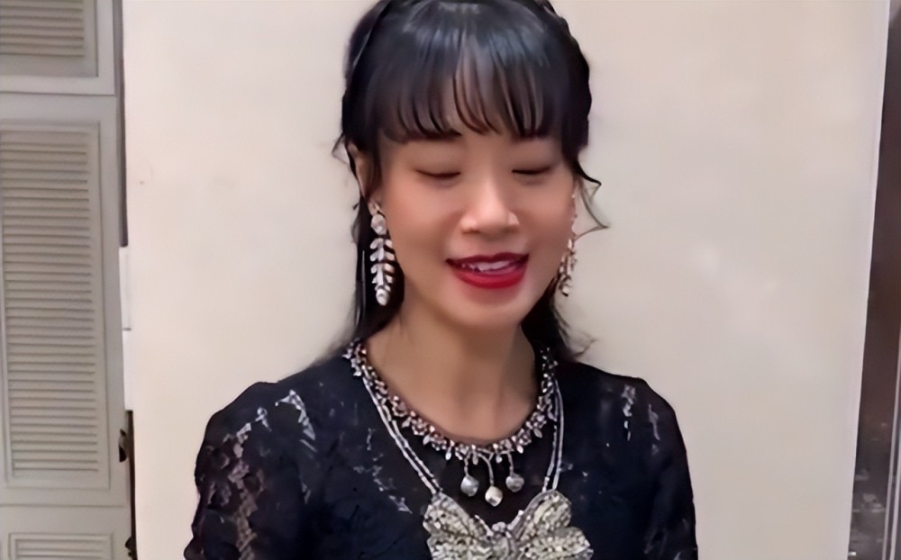 港星齐聚女网红cici家宴关礼杰骆达华惊喜现身纷纷大赞其手艺