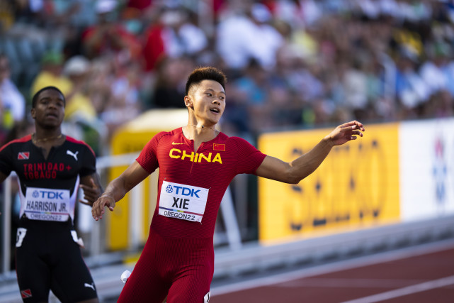 (田径世锦赛)谢震业晋级男子200米半决赛