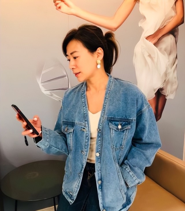 女星连静雯网恋被骗上百万从未见面称对方老公曾自曝有恐婚症