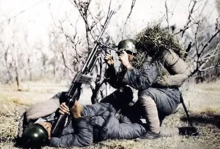 西北军中唯一的"德械师",装备机枪约400挺,如何编成的?_腾讯新闻