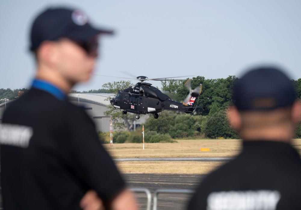 组图：空客直升机H175M在范堡罗国际航展进行静态展示！高中英语单词在线朗读
